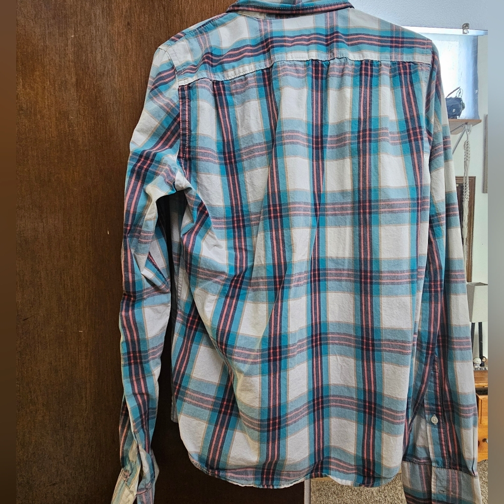 Vintage 2008 Hollister Blue and White Casual Button Down Shirt